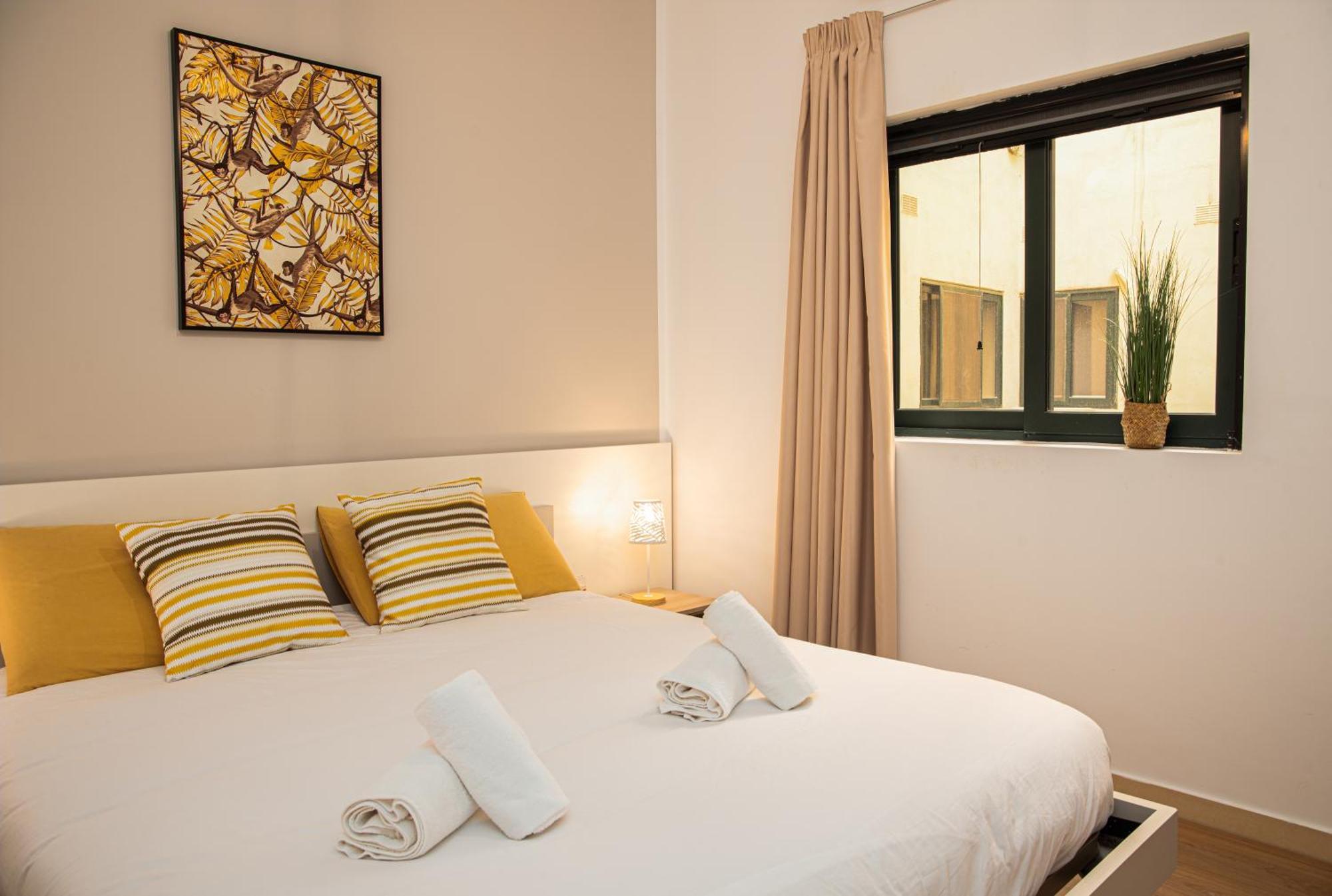 Apartment 3 Bedrooms Sliema