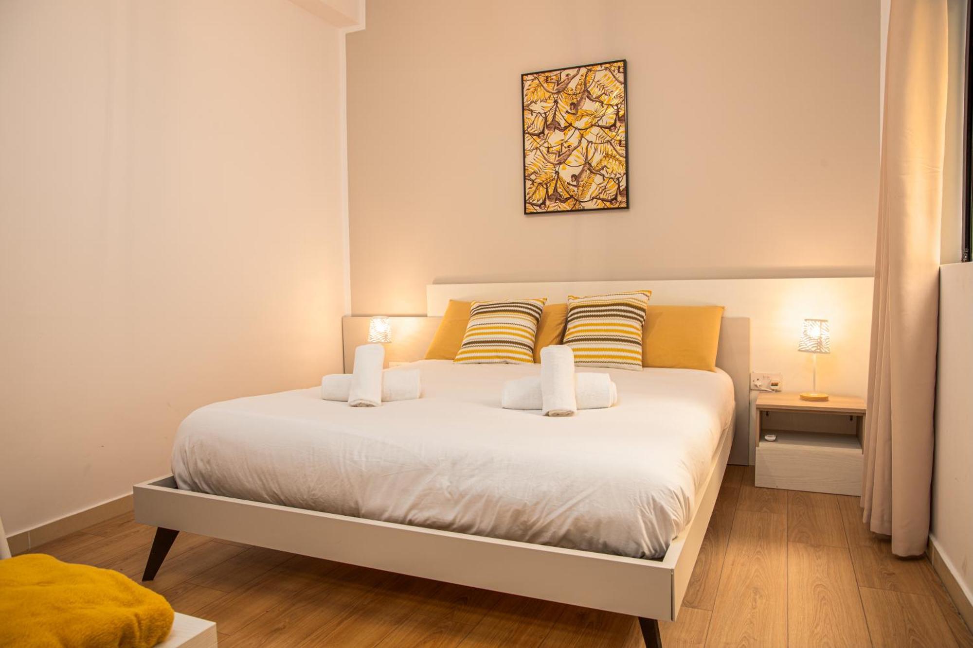 3 Bedrooms Apartamento *